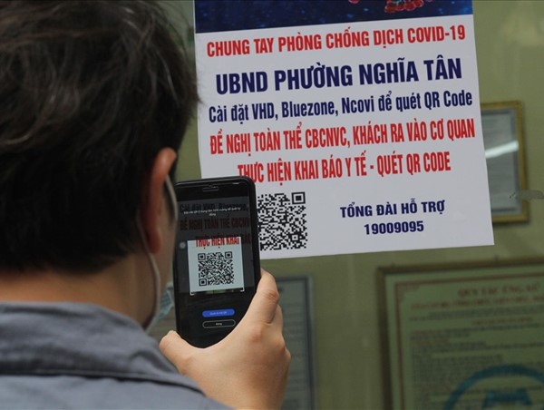 Không khai báo y tế, quét mã QR theo yêu cầu thì có thể bị xử lý hành chính