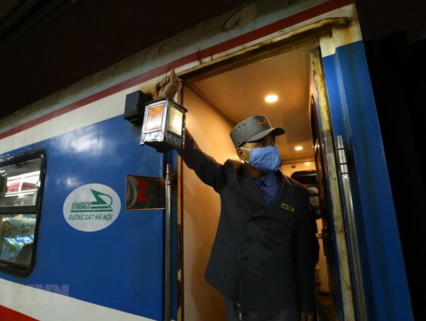 Ngành đường sắt lên kế hoạch chạy lại tàu khách từ ngày 1/10