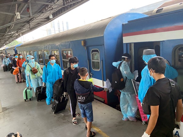 Bộ Y tế hướng dẫn xét nghiệm, cách ly với người di chuyển giữa các vùng nguy cơ