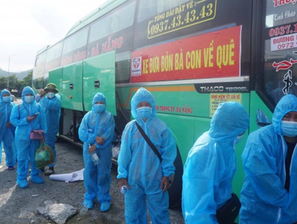 Bảo đảm an toàn cho người dân về quê đi qua khu vực bão, lũ