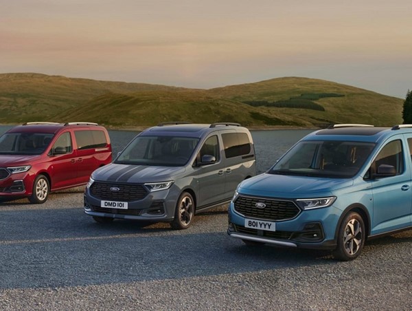 Ford ra mắt xe van Tourneo Connect 2022 mới