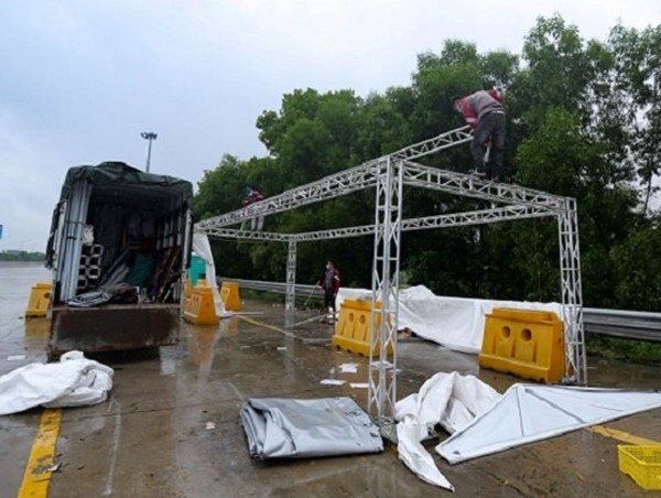 Hà Nội hoàn thành dỡ các chốt kiểm soát tại các cửa ngõ ra, vào thành phố