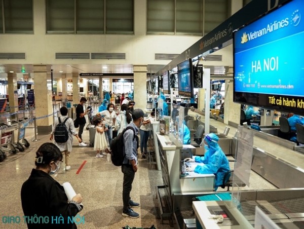 Hà Nội: Điều chỉnh giám sát cách ly y tế với người về từ các địa phương khác