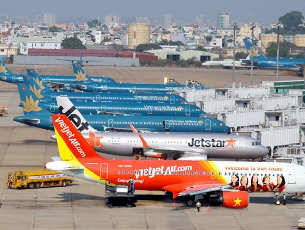 Nghiên cứu đề nghị của chuyên gia kinh tế về việc không áp giá sàn vé máy bay