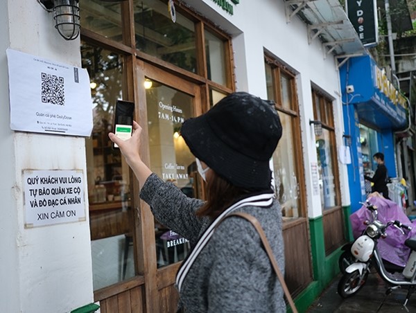 Hà Nội tìm người đến hàng loạt địa điểm liên quan bệnh nhân Covid-19