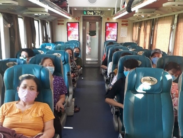 Từ ngày 12/11, ngành đường sắt bán vé nguyên khoang, nguyên toa để phòng dịch