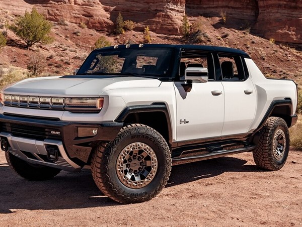 GM có thể sản xuất xe quân sự dựa trên Hummer EV vào năm 2022
