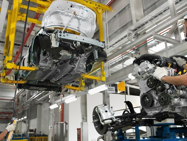 Tiếp tục giảm 50% lệ phí trước bạ đối với ô tô sản xuất, lắp ráp trong nước