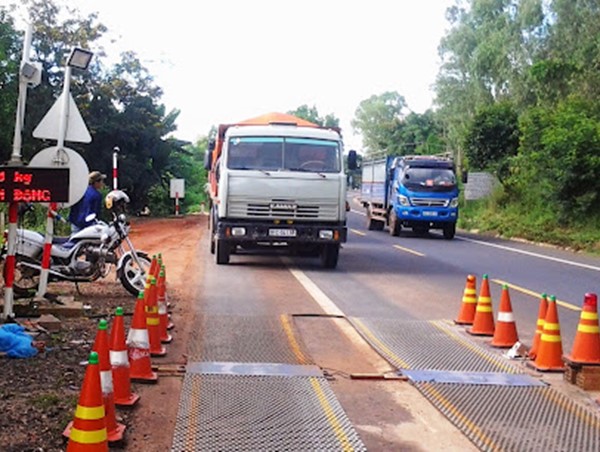 Tăng cường kiểm soát tải trọng xe dịp cuối năm