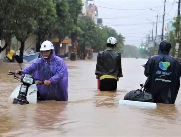 Đảm bảo giao thông an toàn, thông suốt trên các quốc lộ miền Trung