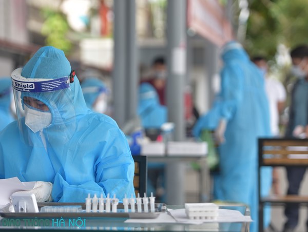 Hà Nội: Đảm bảo an toàn bệnh viện và nhân viên y tế trước diễn biến dịch phức tạp