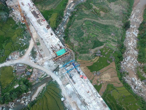 Lập Hội đồng thẩm định điều chỉnh báo cáo Dự án đường nối cao tốc Nội Bài - Lào Cai đến Sa Pa