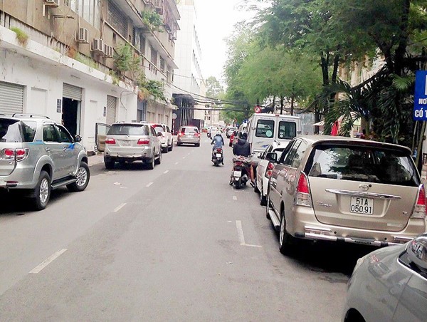 Quy định về dừng đỗ xe khi tham gia giao thông