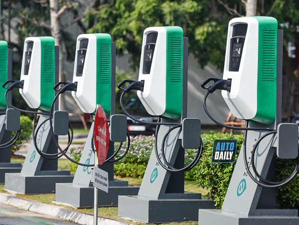 Nghiên cứu đề xuất xây dựng Chiến lược phát triển ngành xe nhiên liệu sạch tại Việt Nam