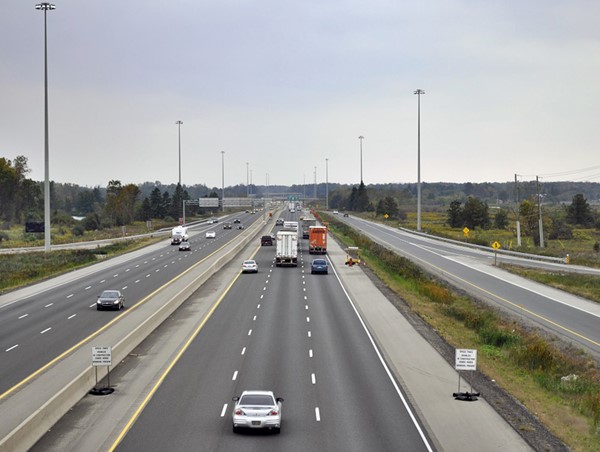 Quy tắc tránh xe đi ngược chiều khi tham gia giao thông