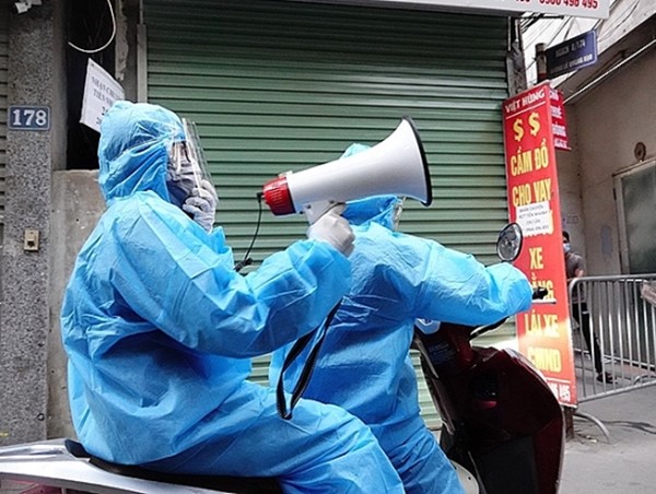 Hà Nội tìm người từng đến phòng khám, quán ăn, siêu thị liên quan ca mắc Covid-19