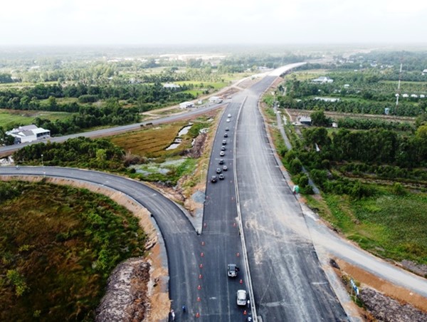 Đẩy nhanh tiến độ Dự án cao tốc Trung Lương-Mỹ Thuận