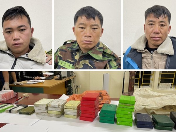 Bắt 3 đối tượng vận chuyển 40 bánh heroin