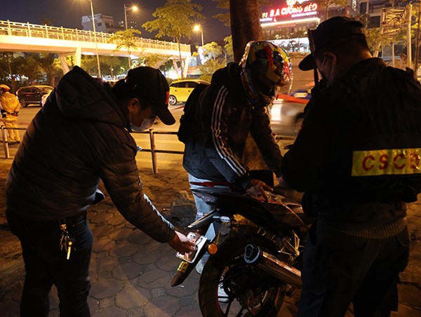 CATP Hà Nội ra quân xử lý "quái xế" náo loạn đường phố