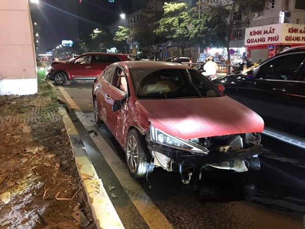Hà Nội: Xác định danh tính lái xe ô tô gây tai nạn tại hầm chui Thanh Xuân lúc nửa đêm