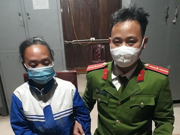  Người phụ nữ bị bắt khi đi giao 12.000 viên ma túy cho khách