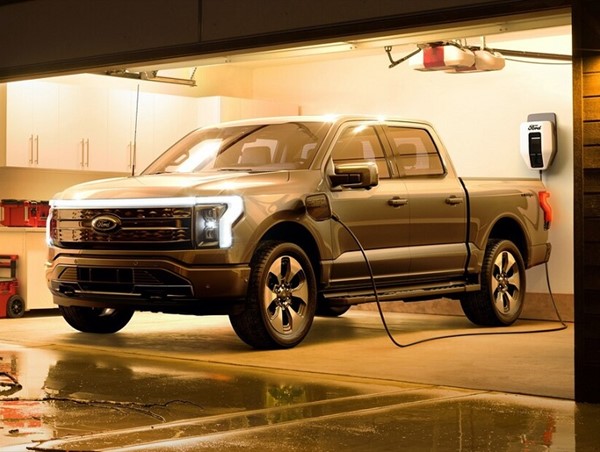 Ford sản xuất thêm F-150 Lightning vì nhu cầu quá cao