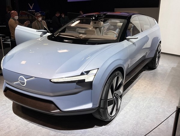 Volvo giới thiệu công nghệ lái xe tự động không giám sát