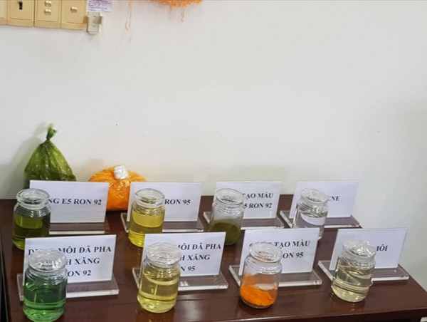 Pha chế xăng dầu nhưng không đăng ký cơ sở pha chế bị phạt đến 60 triệu đồng