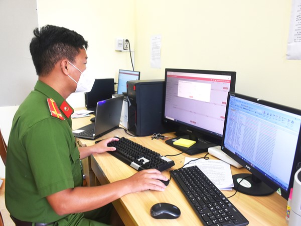 Phát triển ứng dụng dữ liệu về dân cư phục vụ chuyển đổi số quốc gia