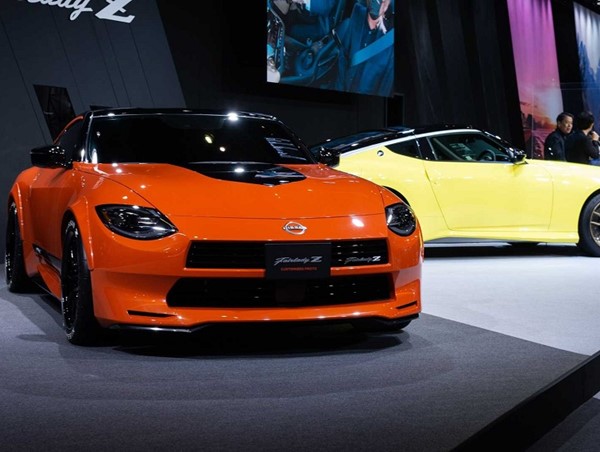 Nissan mang đến Fairlady Z với giá khởi điểm 61.000 USD