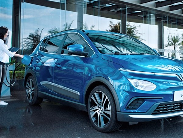 Ô tô điện chạy pin được miễn lệ phí trước bạ lần đầu trong 3 năm từ 1/3/2022