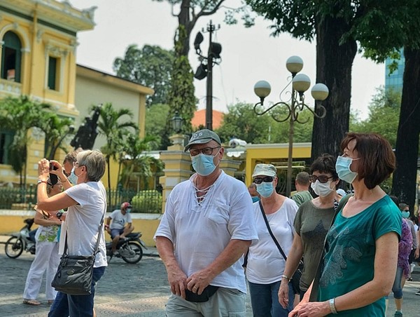 Thủ tướng chỉ đạo xây dựng lộ trình mở cửa an toàn, khoa học, hiệu quả đón khách du lịch quốc tế