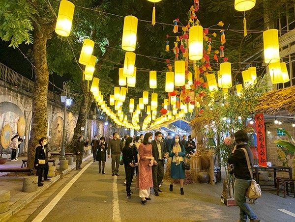 Hà Nội yêu cầu tăng cường phòng, chống dịch Covid-19 dịp Tết Nguyên đán