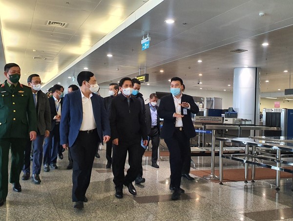 Kiểm tra, rà soát công tác an toàn, trang thiết bị phục vụ các chuyến bay