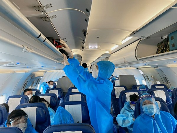 Khẩn trương cấp phép cho hãng hàng không đưa công dân Việt Nam về nước