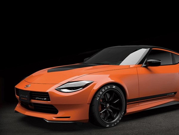 Nissan chính thức giới thiệu Fairlady Z Customized Proto 