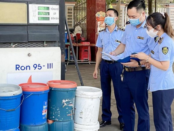 Xử lý nghiêm hành vi găm hàng nhằm trục lợi trong hoạt động kinh doanh xăng dầu