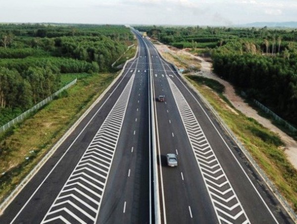 Bộ GTVT đề xuất nhiều cơ chế đặc thù làm cao tốc Bắc - Nam 