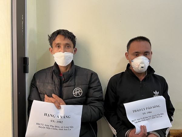 Bắt quả tang vụ vận chuyển 6 bánh heroin cùng 17.000 viên ma túy