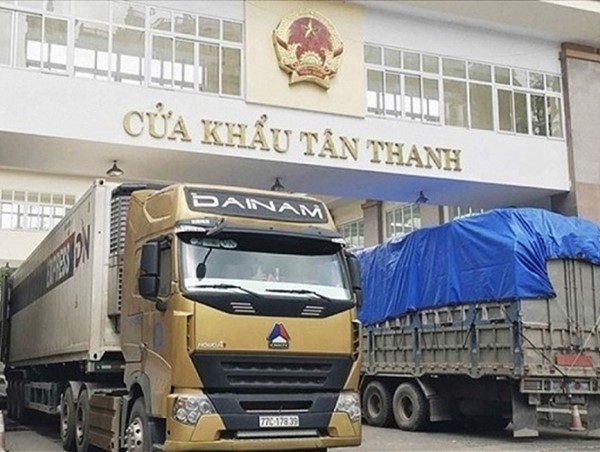 Điều phối hợp lý phương tiện vận tải lên cửa khẩu, tránh ùn tắc