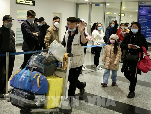 Thêm 300 công dân Việt Nam từ Ukraine về nước an toàn