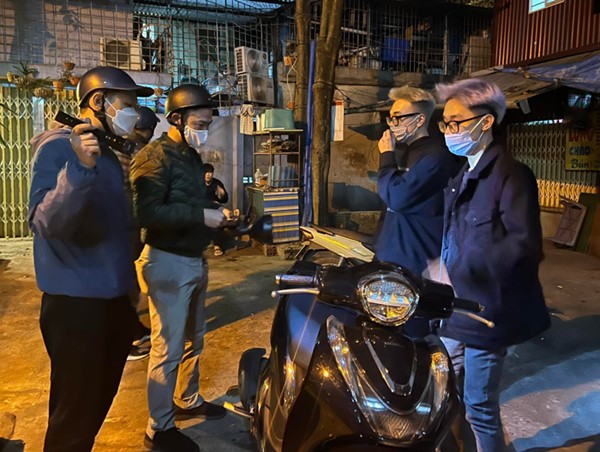 Cảnh sát 141 hóa trang xử lý các trường hợp vi phạm trên đường phố