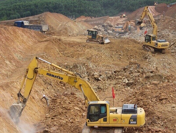 Bộ GTVT chốt mốc bàn giao mặt bằng cho 12 dự án cao tốc Bắc-Nam