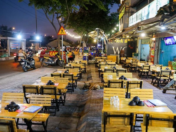 Hà Nội: Cửa hàng ăn uống được phép hoạt động bình thường trở lại