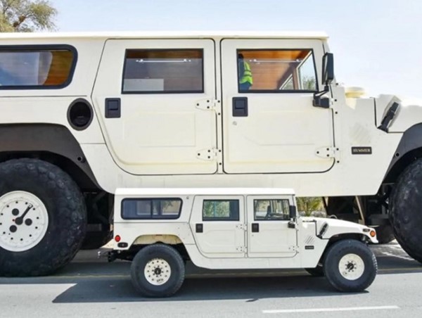 Lạ lẫm chiếc Hummer H1 khổng lồ với chiều cao lên đến gần 7m 