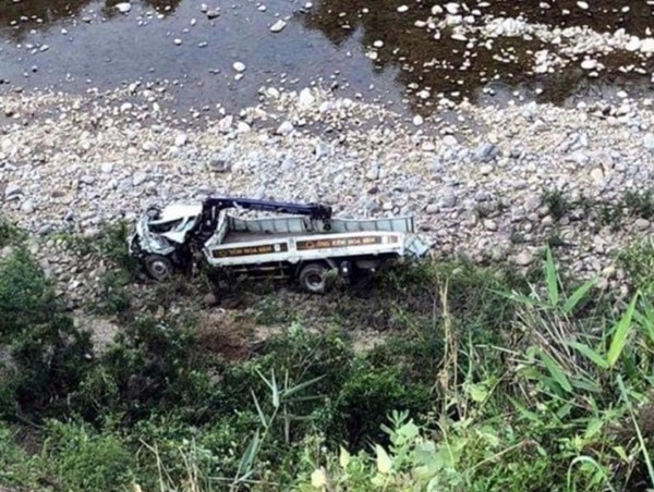 Ô tô lao xuống vực sâu 60m, tài xế tử vong tại chỗ