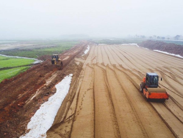Cao tốc Bắc-Nam phía Đông vẫn thiếu hơn 6 triệu m3 vật liệu đất đắp