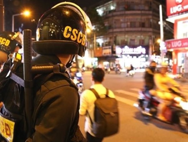 Hà Nội: Xử phạt 876 trường hợp vi phạm Luật Giao thông đường bộ