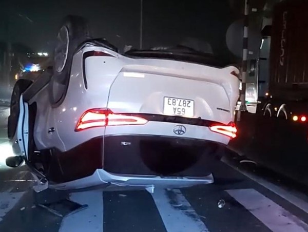 Tai nạn trên đường dẫn cao tốc TP Hồ Chí Minh - Trung Lương