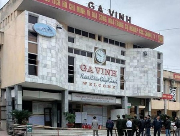 Chạy tăng cường hàng chục tàu Hà Nội - Vinh dịp lễ 30/4, 1/5